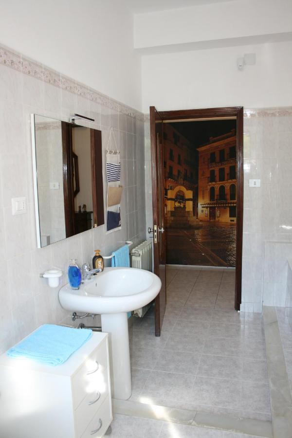 La Casa Dei Nonni Iglesias Exterior foto